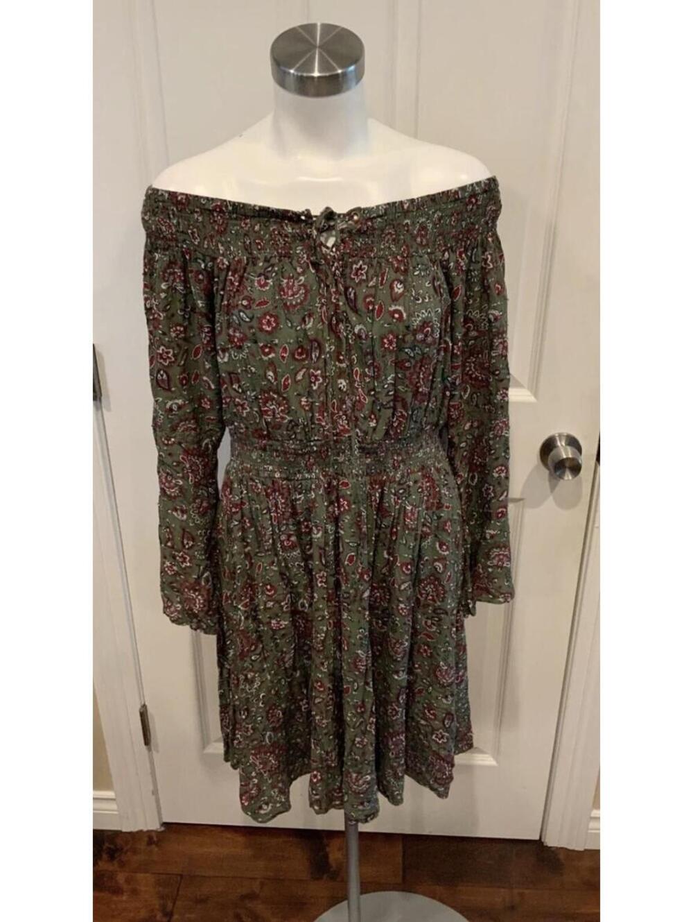Torrid women’s  green floral off-the-shoulder dress size XL